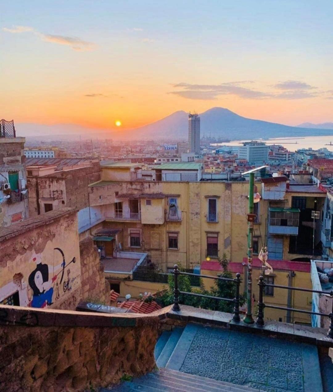 Nunzia'S House Napoli Apartment Luaran gambar